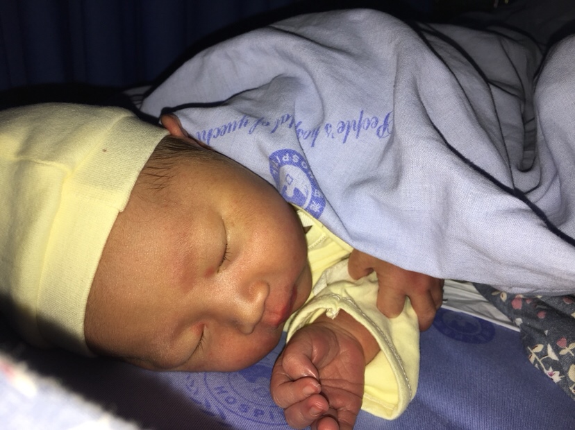 疼，希望宝宝自己要乖乖的。