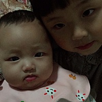 大宝贝5岁，小宝贝快4个月了……这就是让我有坚持的理由