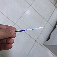 一根不是太明显。这是怀孕了吗？