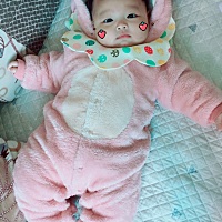 这么乖宝的女儿，婆婆很嫌弃说又不是儿子。