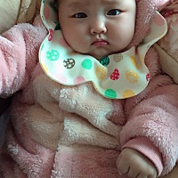 奶奶不疼，有外公外婆疼妈妈疼就行，其他那些人你们都疼不起