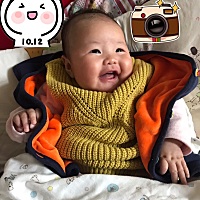 三个月 很皮的娃