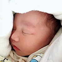 出生第八天，我乖真是一天一个样😘