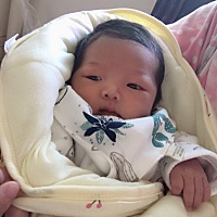 还有两天满月啦，这一个月过得好慢，感觉过了一个世纪，就不能安安静静做个美男子么，天天晚上闹，长大...