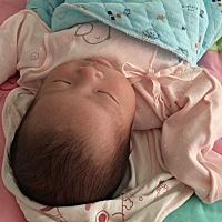 可能是太累了吧，月子里婆婆也不照顾，所以现在特别想满月了把孩子给她搁家里让她管，怎么会有这么强烈...