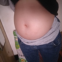 怀孕快5个月了大家看看是男是女，猜中有红包。男女都好，闲来无事猜猜看