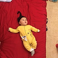想问各位宝妈，哺乳期你们化妆吗