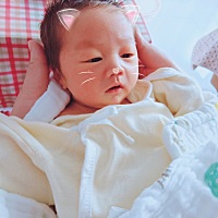 看了五个专家，只有一个说我可以怀二胎，其他四个都说风险很大，不建议我再生的。我还是选择冒险试一下...