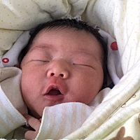 宝宝出来第七天了把当妈的给治住了