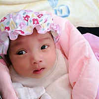 宝贝快满月了     生出来跟四维彩超拍的一点都不像