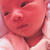 宝宝二十多天了  乳头都被他吃破了 不知道多久会好   哎  心好累啊  太疼了  。