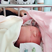 凌晨一点第一胎超快顺产6斤7两女宝宝，快来接好孕吧😆 顺产宝宝