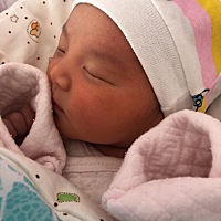 李沐妍，李纯伊哪个名字好