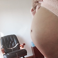 7个多月的肚子，宝妈帮忙看看是男孩还是女孩啊？