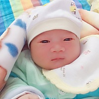 儿子生出来一个星期了