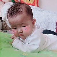 宝妈们，宝宝（母乳）六个月了要添加辅食吗？吃什么好？要不要补钙？