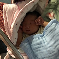 正式退出怀孕圈啦！ 2018年10月29日下午1:30分破宫产健康男宝一枚。体重7.5斤。超预产期一天，正准备当...