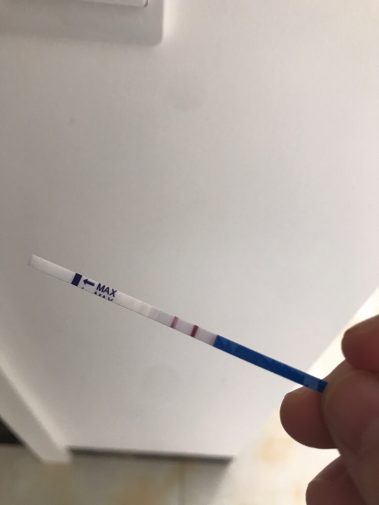 测试结果这样医生说没怀孕，那大概什么情况？我该怎么办？好像要一个宝宝啊😭😭😭😭