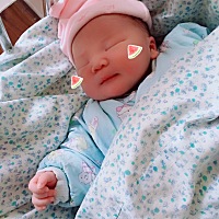 2018年11月6号上午11：36分剖宫产女宝宝一枚。如愿凑成了好字！感恩🙏🏻