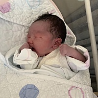 剖腹产11.5，7斤2两男宝，建议大家尽可能选择单间，方便很多！ps：手术不疼压肚子超痛！ 这两天喂奶痛到...