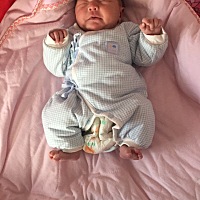 还没满月呢，21天了，宝宝已经10斤多一点点了，好开心