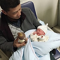 报喜了.2018.11月10号10点08分剖腹产萌男一枚，5.9斤，干干净净的。我是顺转剖，肚子痛了两三天，宫...