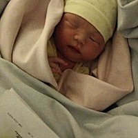 39+4发生子痫，无奈挨了一刀，宝宝超级乖，懒的很，难怪孕期胎动少😂😂