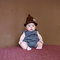 儿子双十一的百天照，，我拍的。简单发一下吧，还没有去选照片。真是大胖小子17斤。