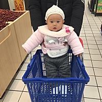 各位宝妈，我家宝宝四个半月了，纯母乳，体重才13斤不到，身高也才62.医生说偏瘦，之前是一直胃口小，吃...