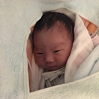 预产期11月11日，等到11月20日凌晨4点见红，5点40开两指，一个上午陆陆续续地阵痛，有时候痛得受不了差...