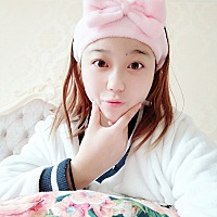 喂母乳很痛苦 真的不想喂了  乳头凹陷已经被裹烂了 奶也有结块找了催乳师弄了4天了感觉结块还在 真心不...