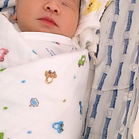 卸货啦，11月22日剖腹产生个公子，7.2斤，怀孕特征，一整个孕期大概吐6次左右，孕期间坐过一次飞机，吃...