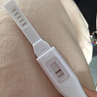 第一 次发帖 姐妹们帮忙看一下 这个深浅度 算有了吗？但这个条线是我放了两三个小时才显示的 还有效吗？...