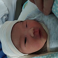 怀孕胖了40斤，到生的时候160多斤。问题就是我有家族的高血压史，爸妈都是高血压，我的高压170低压1...