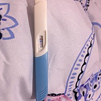 10月30号来的大姨妈，应该是15号左右的排卵，今天大姨妈还没有来，但是感觉最近今天都有姨妈疼，今天又...