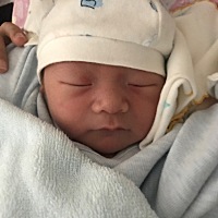2018年11月28日宝宝出生了，六斤三两小帅哥，二胎剖腹产超级痛，，，