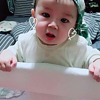 生完4个月，比怀孕前还瘦3斤，美滋滋