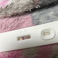 求助，T区出现白印，这是什么情况，怀没怀啊