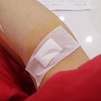 今天做糖筛 一会抽第三次血 喝糖水 有点恶心 希望顺利通过