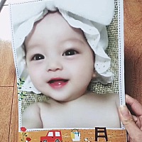 爸爸妈妈是宝宝的摄影师和记录者！把宝宝的点点滴滴制作成一本书，留住更多美好的瞬间