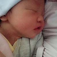 孩纸生了，7斤3两，谁说无分离是女孩，我从一检查到现在都是无分离，40➕3生的，无纹，那些说提前生...