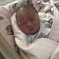 宝宝出生了，7斤多，是个公主！身高57cm