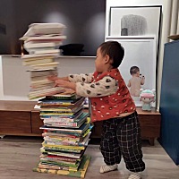 不知不觉，给娃娃买了这么多绘本……哈哈哈……