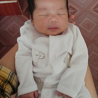 十一月二十六号宝宝出世，重7.7斤，男宝宝，身高51。  顺产，男人有几个知道女人顺产的痛苦……