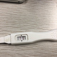 我测了两次，这个是不是准确的怀孕啊。着急，各位帮忙看看，谢谢啦在线等