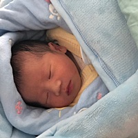 男宝，6斤4. 12.8号，刚好39周，早上7.起床，见红，一阵阵疼，到中午十二点多，叫来接生婆内检，宫...