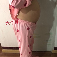 今晚突然感觉好累，弯腰洗了个头、感觉肚子好累、压迫心脏喘不过气，只有躺着稍微舒服点。孕妈们有...