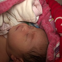 39周+3。 羊水提前破了两天。第三天终于生了。喜的招商银行一张   哈哈哈六斤二两美女