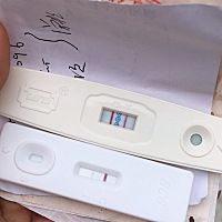 今天刚测的 害怕是网上说的假怀孕 明天去医院确定一下