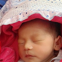 我家小baby，男孩一枚，说说孕期特征: 整个孕期不吐，早期喜欢吃酸的，孕中期大腿内侧有黑色素发黑...